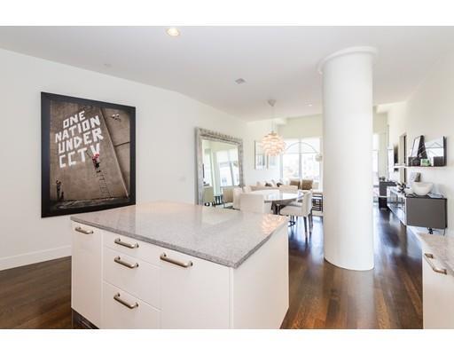 Building Photo - 360 Newbury St