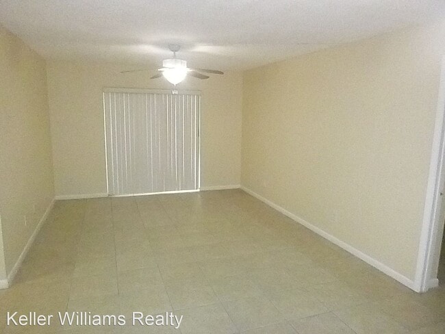 Building Photo - 2 br, 2 bath House - 801 Russell Lane - #150