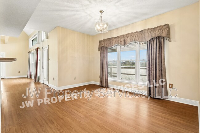 Foto del edificio - 277 Moonraker Dr