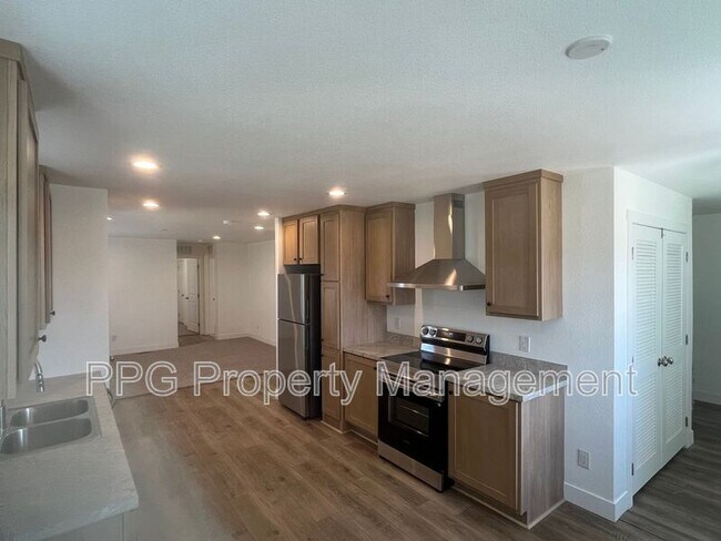 Foto del edificio - 22936 W Forest Pleasant Pl