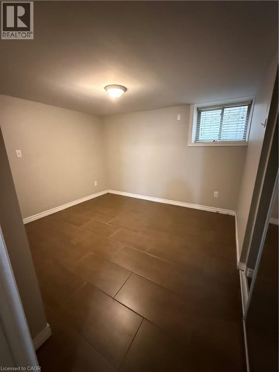 Building Photo - 947 Main St E