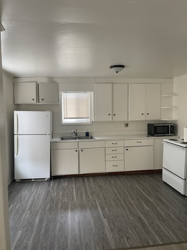 Apartment 1 - 514 W Main St