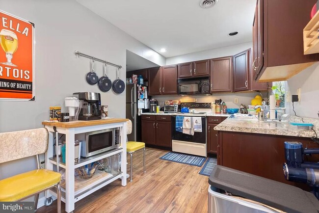 Building Photo - 1422 Timber Chase Dr