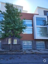 Building Photo - 708 Strickland Dr