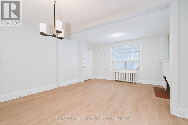 Building Photo - 27 Hillsboro Ave