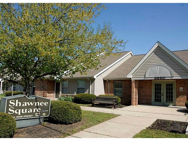 Building Photo - 6890 Lincoln Park Dr