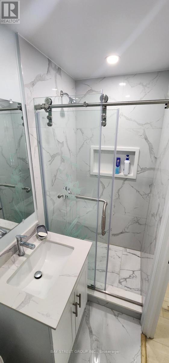 Photo du bâtiment - 45 Pineway Blvd