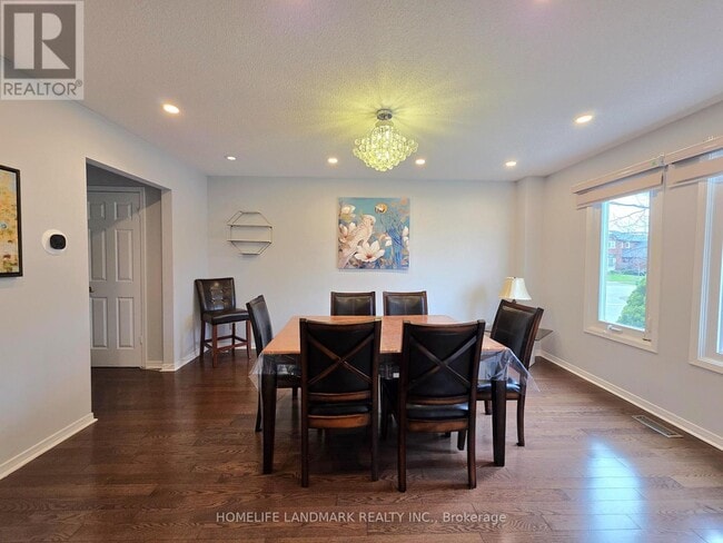 Building Photo - 48 Fanshawe Dr