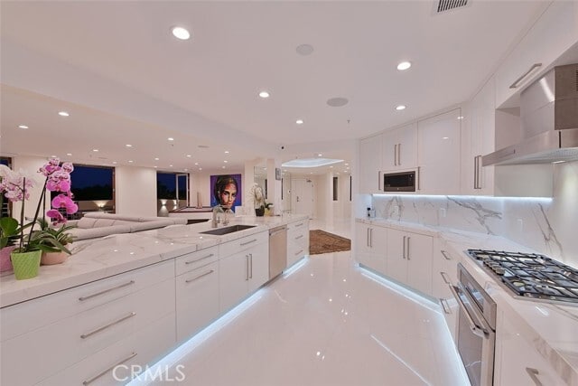 Foto principal - 10575 Ashton Ave