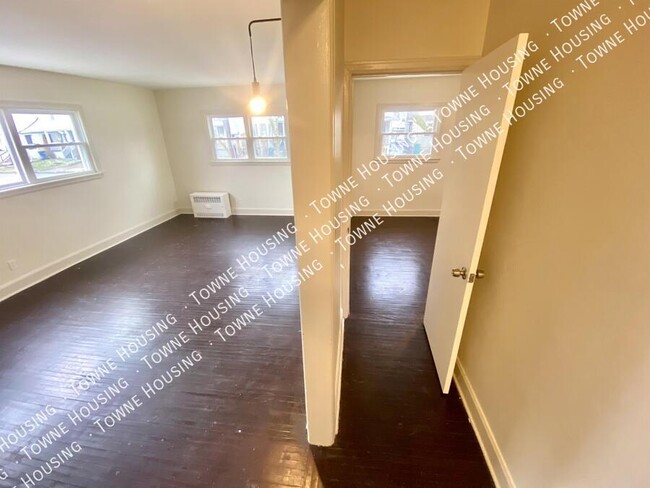 Building Photo - 117 Herkimer St