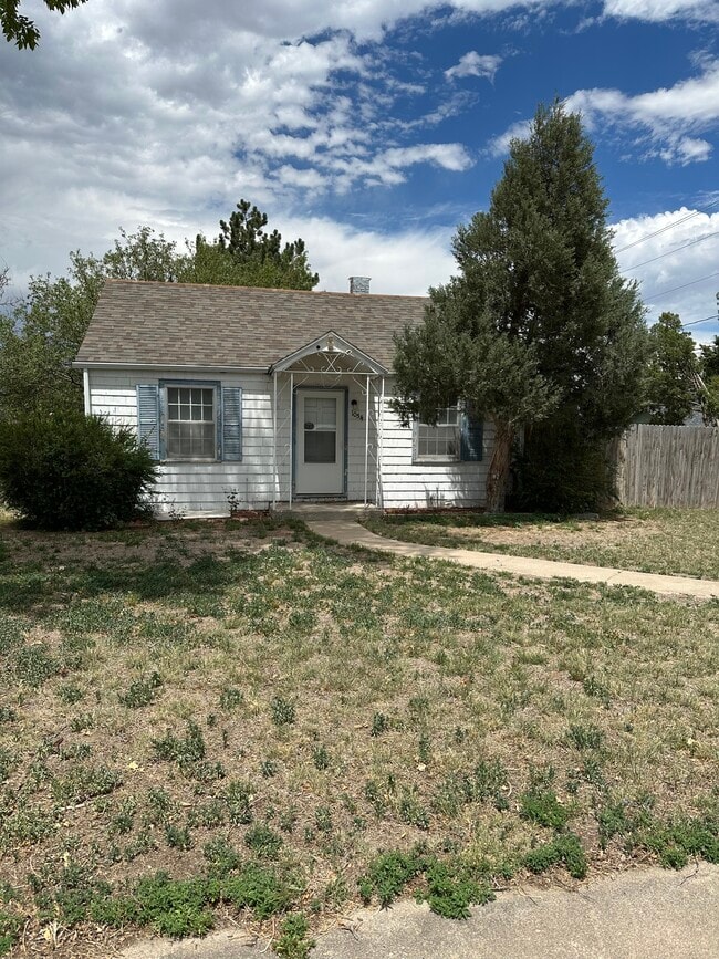 Building Photo - 1054 High St