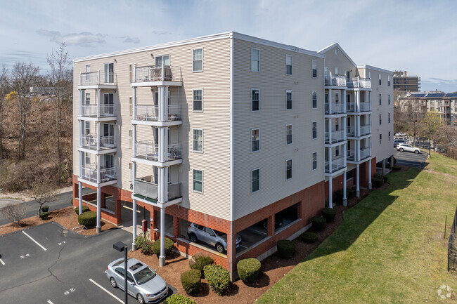 Building Exterior - Fore River Place Apartments