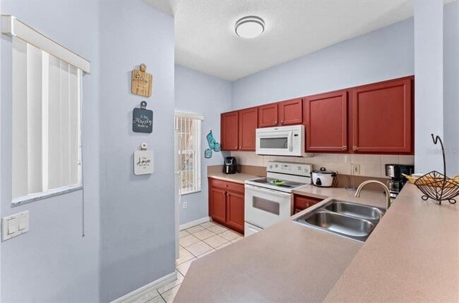 Building Photo - 1017 Park Ridge Cir