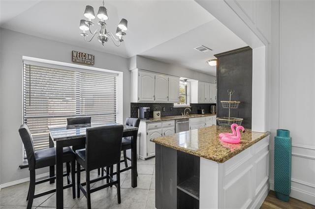 Foto del edificio - 5008 Edgewater Dr