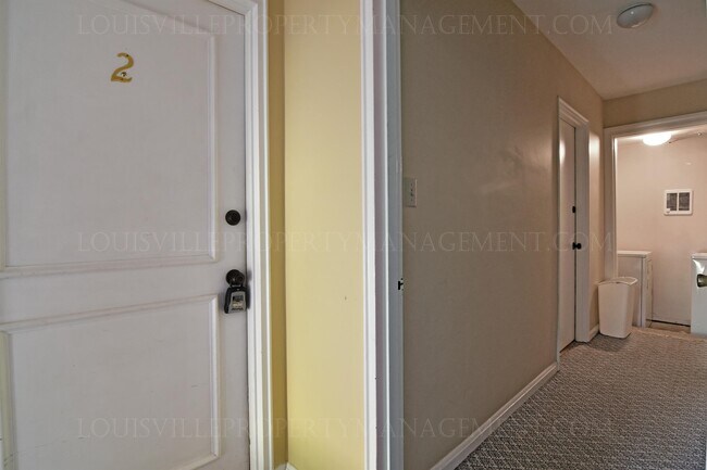 Building Photo - 4120 Stoneview Dr
