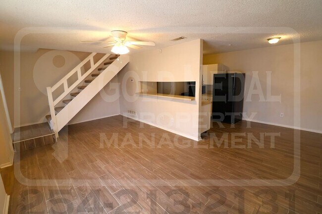 Building Photo - 503 Longhorn Cir