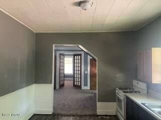Building Photo - 312 E Pennell St