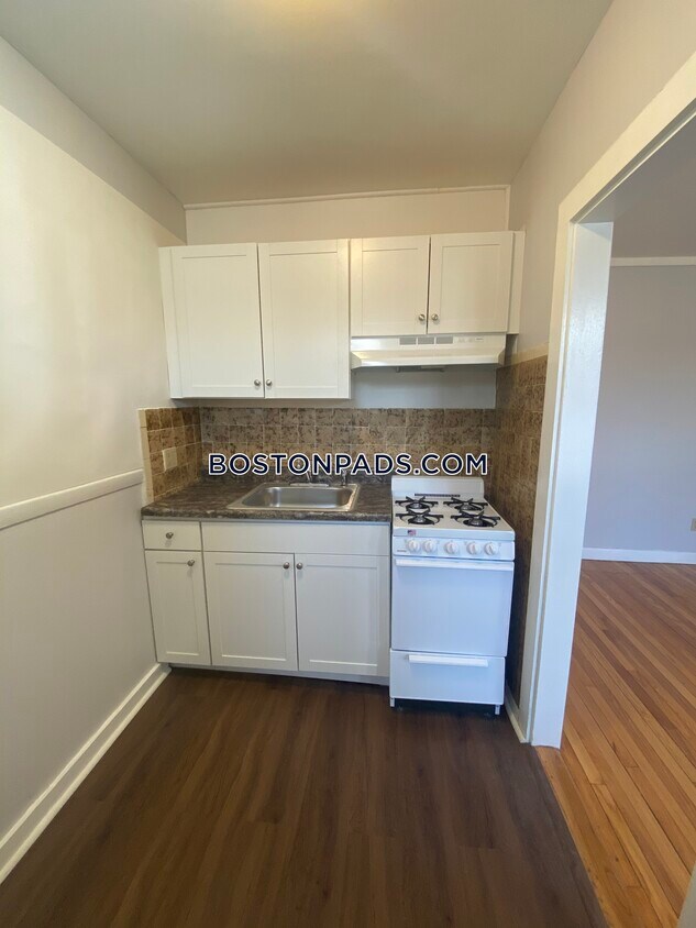 Foto principal - 655 Western Ave