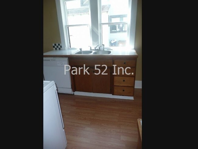 Foto del edificio - 821 S 43rd St
