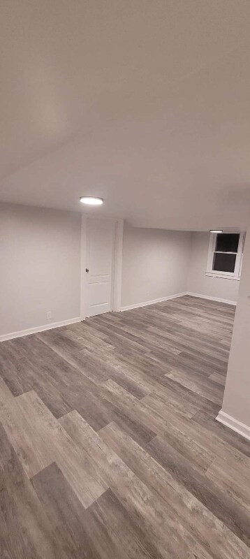 Foto del edificio - 122 E Scott St