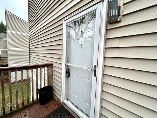 Photo - 1625 Merry Oaks Rd Apartment