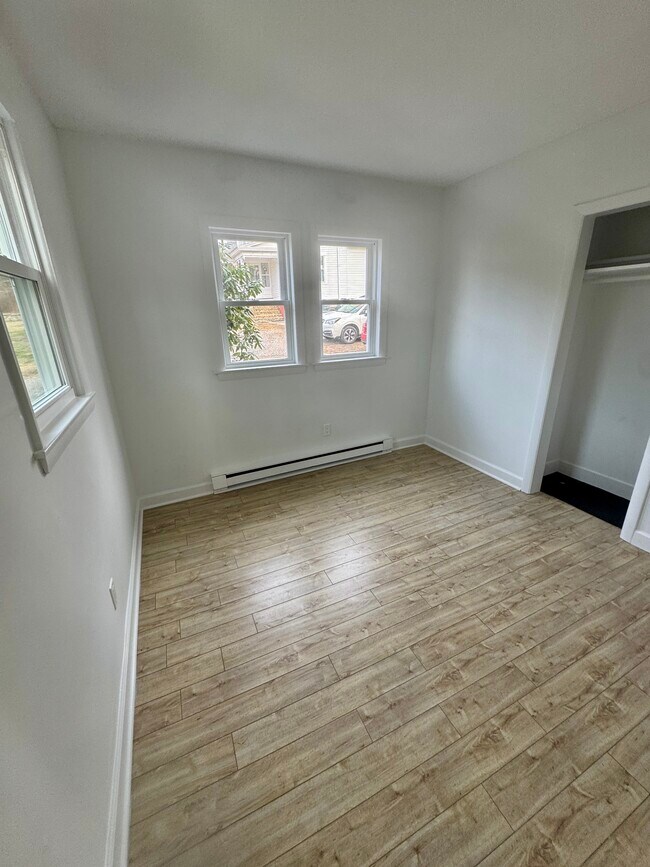 Foto del edificio - 100 Main St