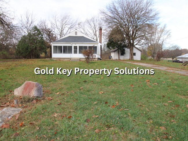 Building Photo - 3 BR 1 BA House in a Beautiful Country Set...