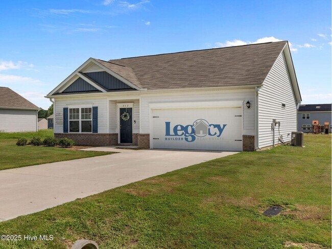 Foto del edificio - 313 Settlers Pointe Dr