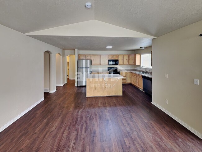 Foto del edificio - 4968 W Diamondback Dr
