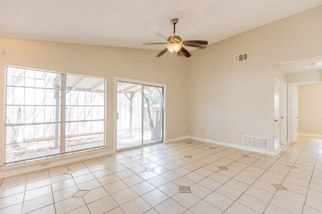 Foto del edificio - 9614 South Bend