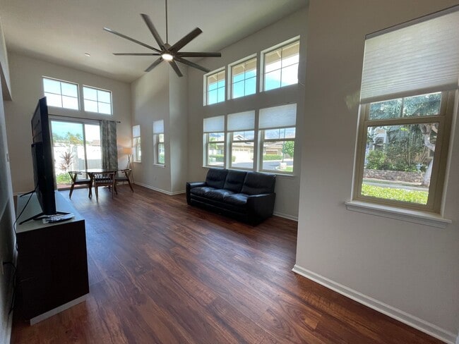 Building Photo - Pet Friendly Kahoma Village Furnished Three Bedroom