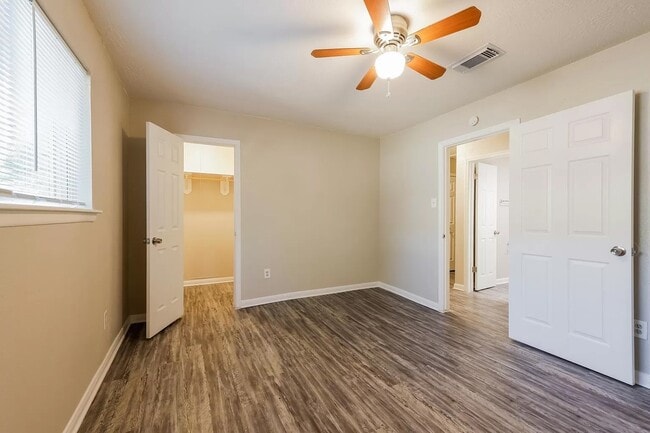 Building Photo - 16738 Barcelona Dr