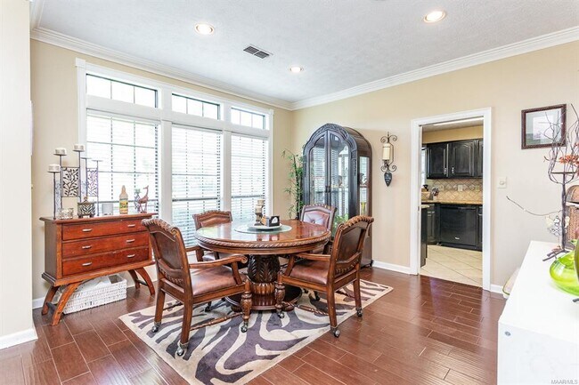 Foto del edificio - 8712 Twelve Oaks Ln