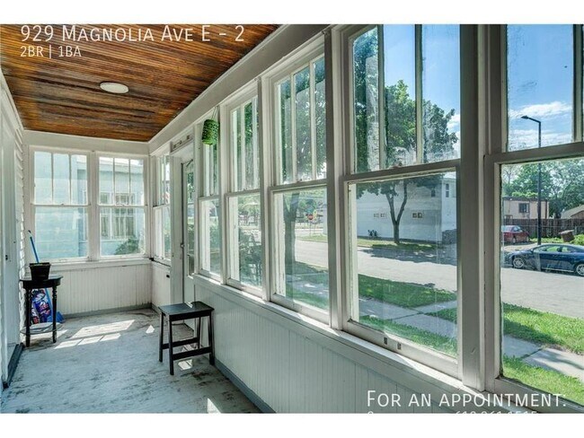 Building Photo - 929 Magnolia Ave E