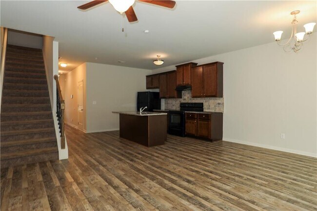 Foto del edificio - 1545 Iris Walk