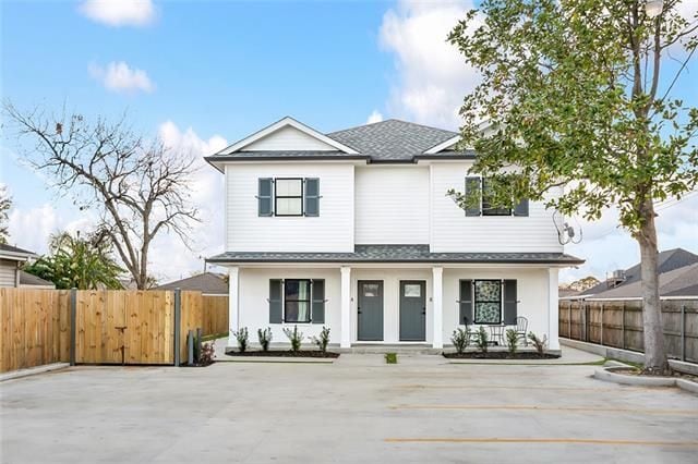 Building Photo - 426 W Genie St