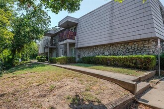 Building Photo - 6038 Northwest Expy