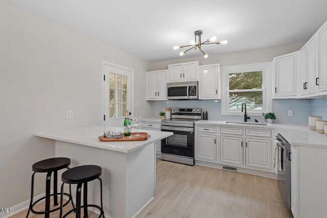 Building Photo - Build Equity While Leasing - Lease and Own...