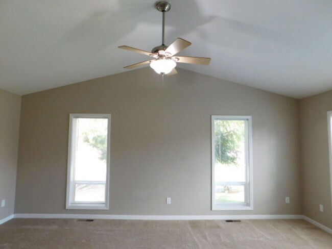 Foto del edificio - 3Bd/2Ba Single Story House - Available Soon!