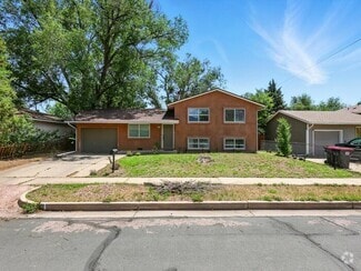 Building Photo - 823 Sequoia Dr