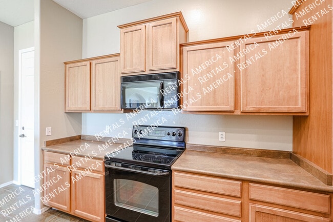 Building Photo - 14575 W Mountain View Blvd