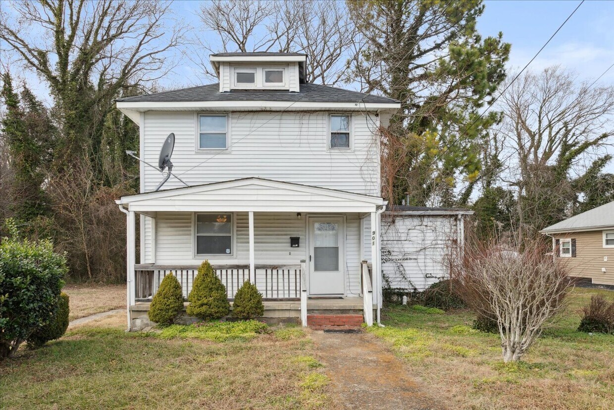 Foto principal - 901 Old Buckroe Rd