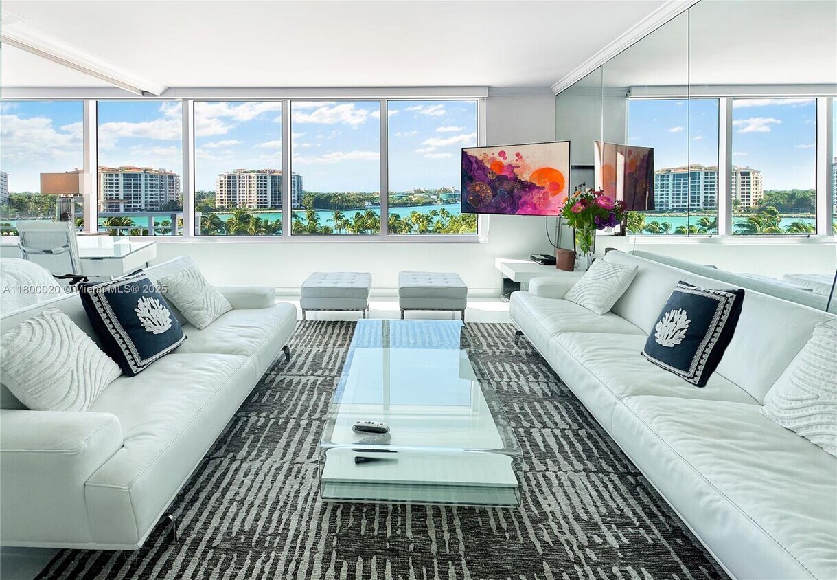 Foto principal - 400 South Pointe Dr