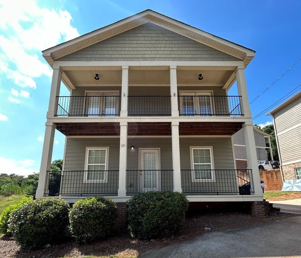 Primary Photo - PRE-LEASING FOR AUGUST 2026!