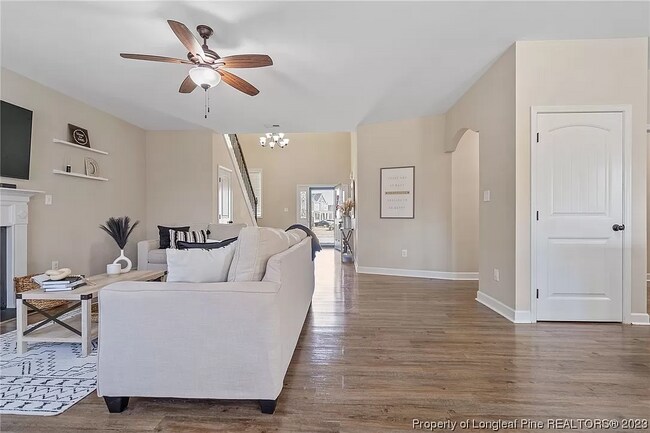 Foto del edificio - 573 Wedgefield Dr