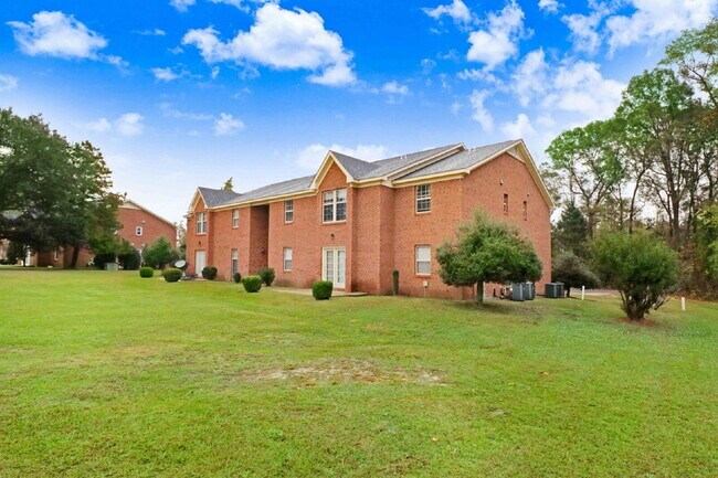 Foto del edificio - FOR RENT in Waynetique Apts ~ 2 Bedroom, 2 Bathroom Apartment in Goldsboro *Excellent Wayne Memor...