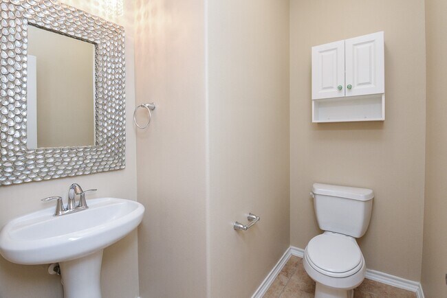 Foto del edificio - 21373 Thurston Crossing Dr