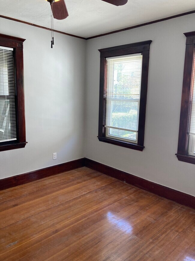 Building Photo - 72 Nonantum St