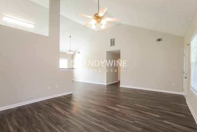 Foto del edificio - 430 Bridgeport Pl