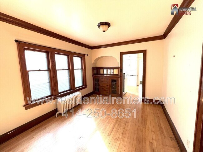 Building Photo - 2865 N Weil St